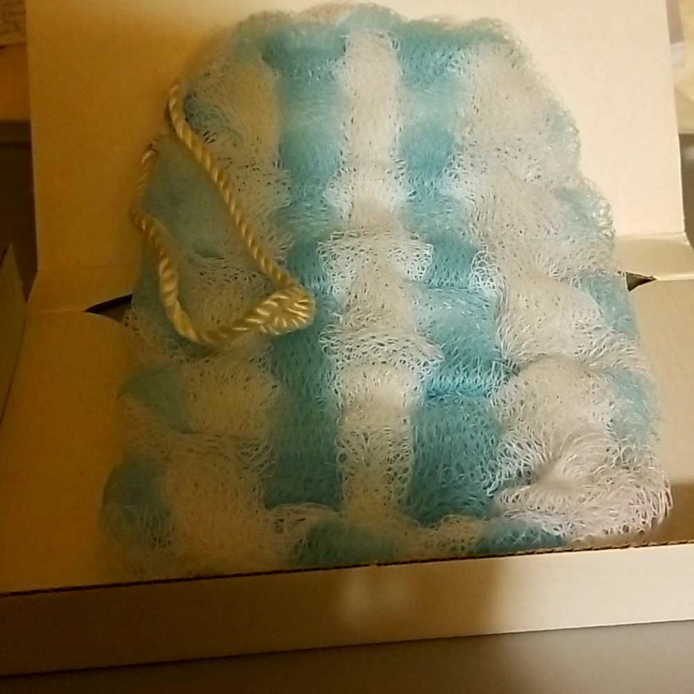 EXFOLIATING BODY POLISHER